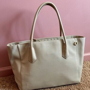 Dagne Dover Signature Leather Tote Bag
